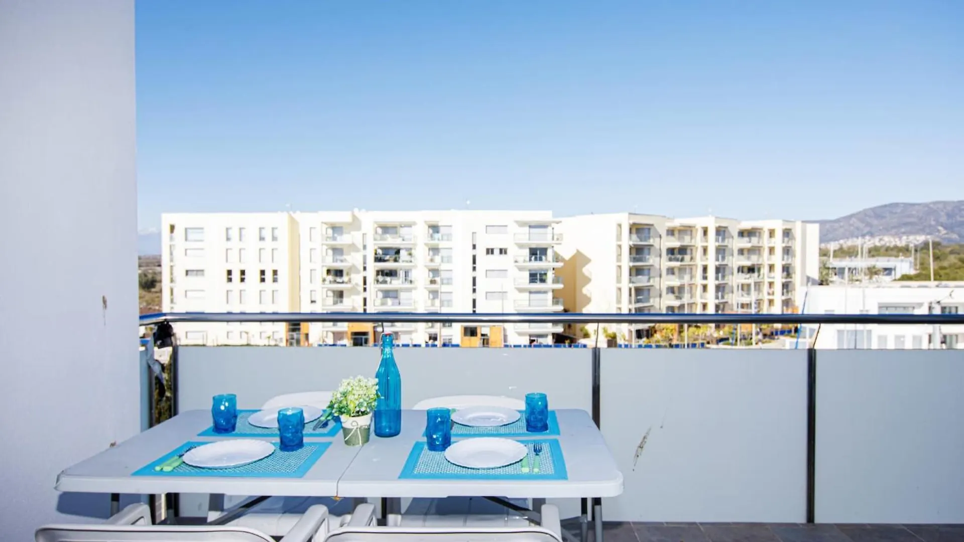 Beautiful Apartment With View Empuriabrava