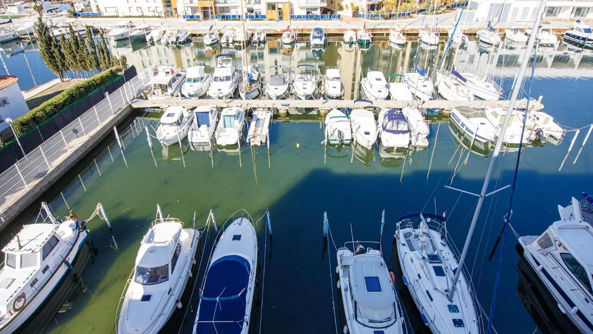 Beautiful Apartment With View Empuriabrava Ισπανία