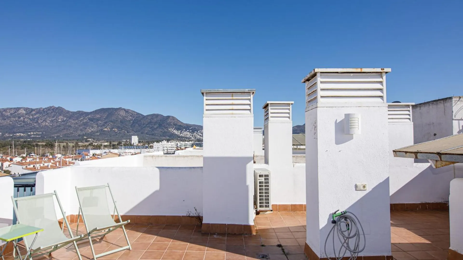 Beautiful Apartment With View Empuriabrava